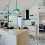 Liutulf - 40m From The Sea By Interhome *