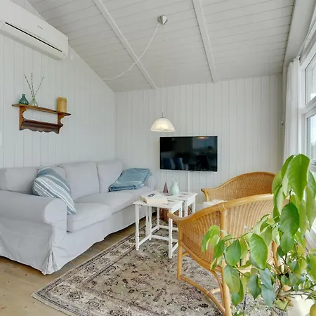 Ferienhaus Liutulf - 40m From The Sea By Interhome